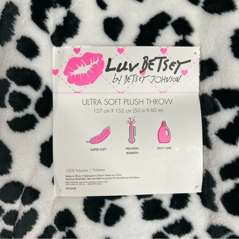 Betsey Johnson new betsey
